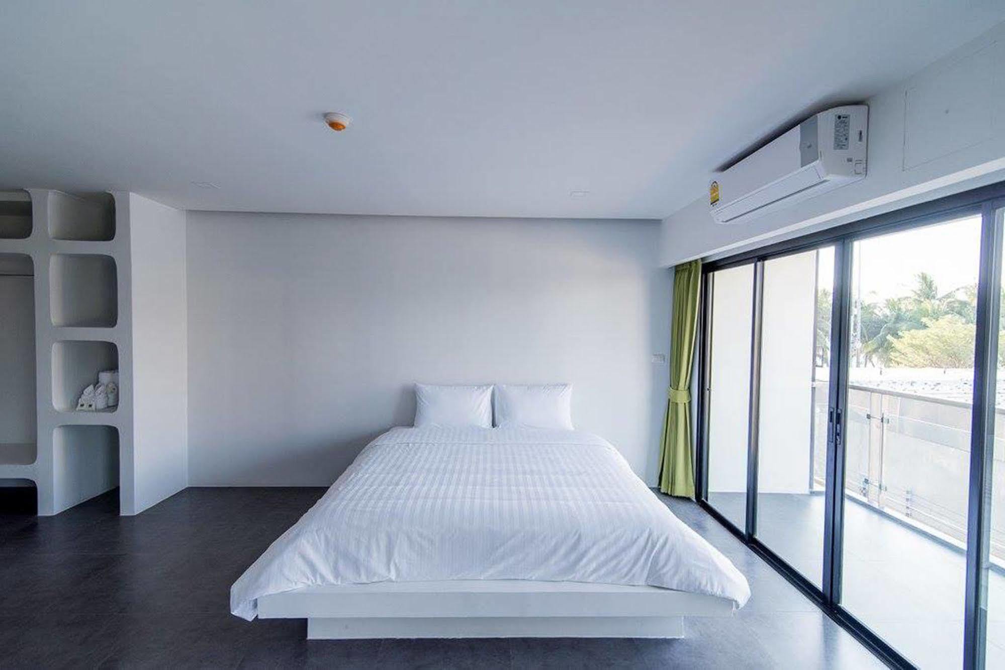 Panitar Haus Hotel Chonburi Ngoại thất bức ảnh